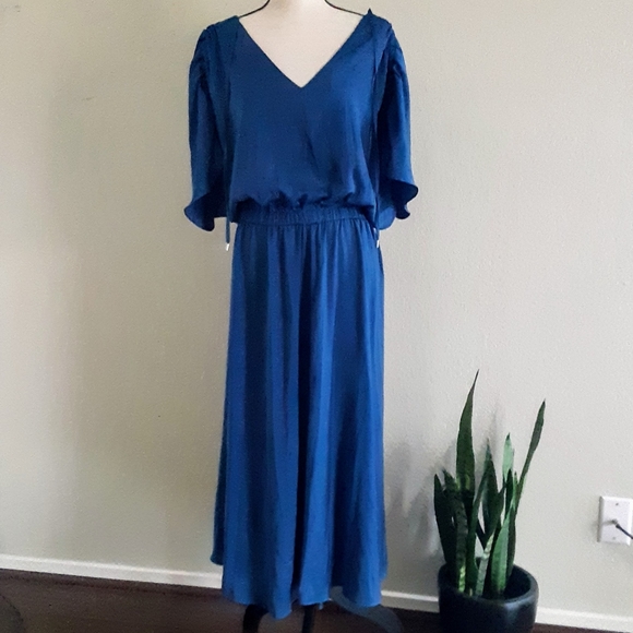 Ann Taylor Dresses & Skirts - Ann Taylor blue blousy midi dress NWT